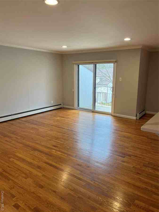 77 Richmond Blvd #4A - Photo 6 of 12