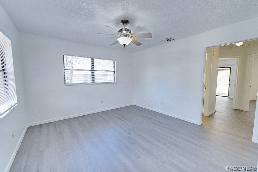 512 Long Ave #B - Photo 2 of 20
