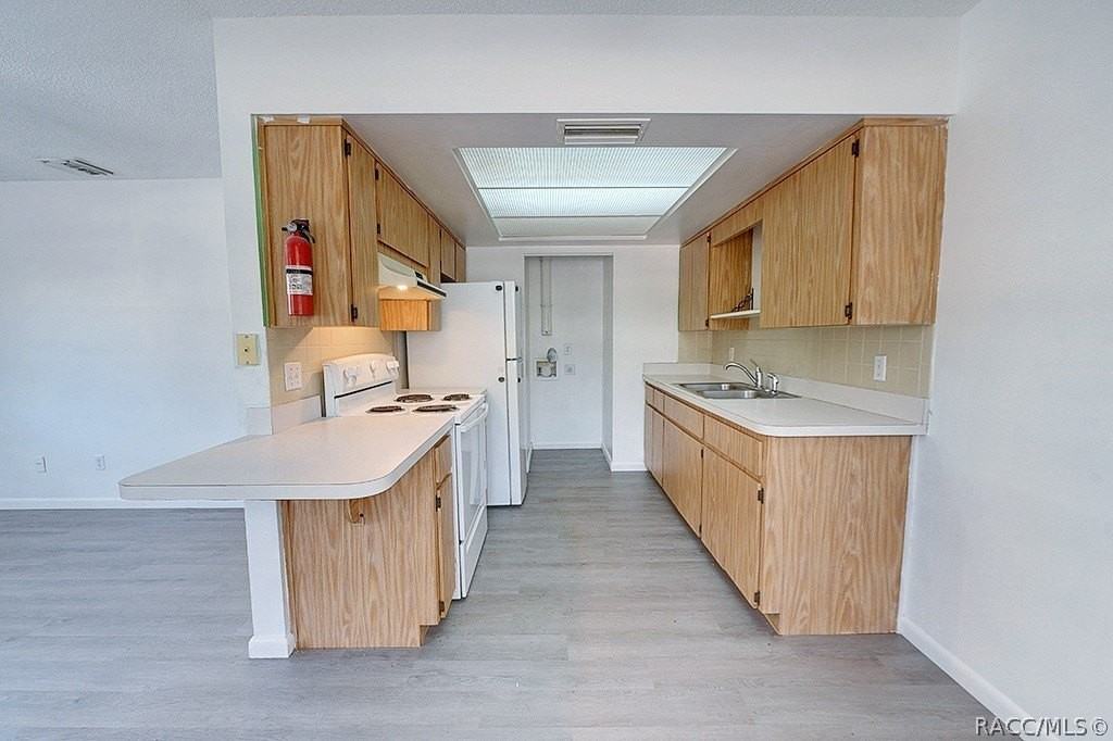 512 Long Ave #B - Photo 7 of 20