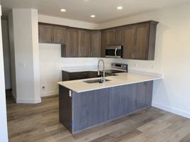 featured image of 864 Glen Eagles Ct