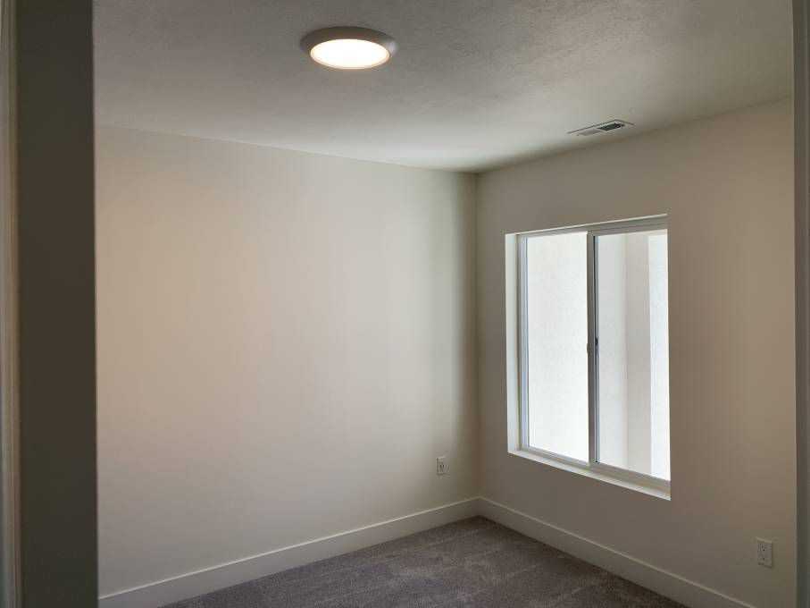 864 Glen Eagles Ct - Photo 3 of 30