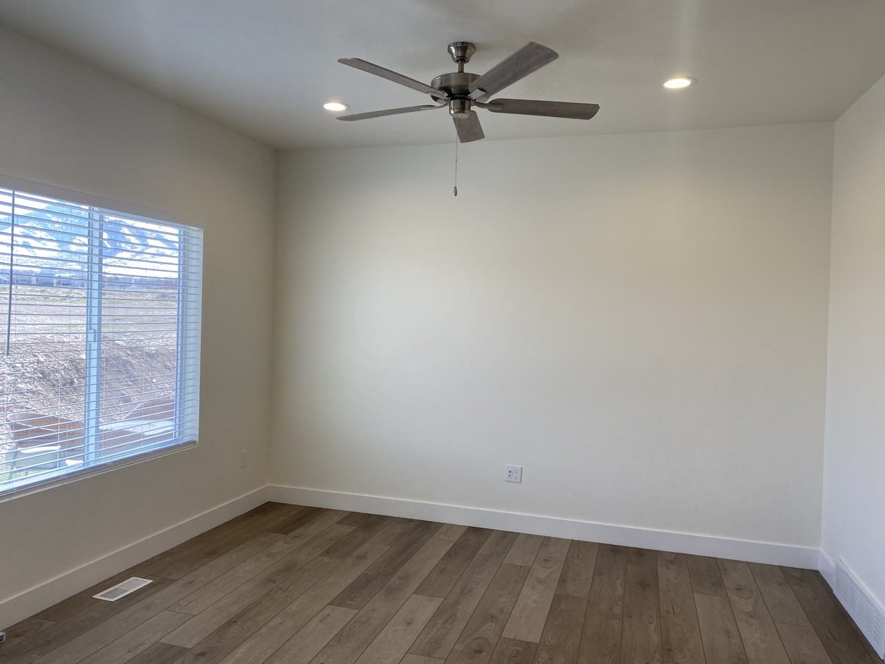 864 Glen Eagles Ct - Photo 7 of 30