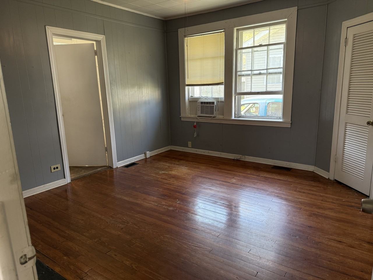 85 E 3rd St #1 - Photo 4 of 6