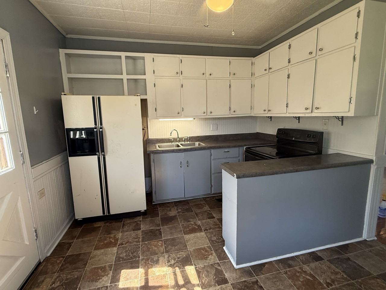 85 E 3rd St #1 - Photo 6 of 6