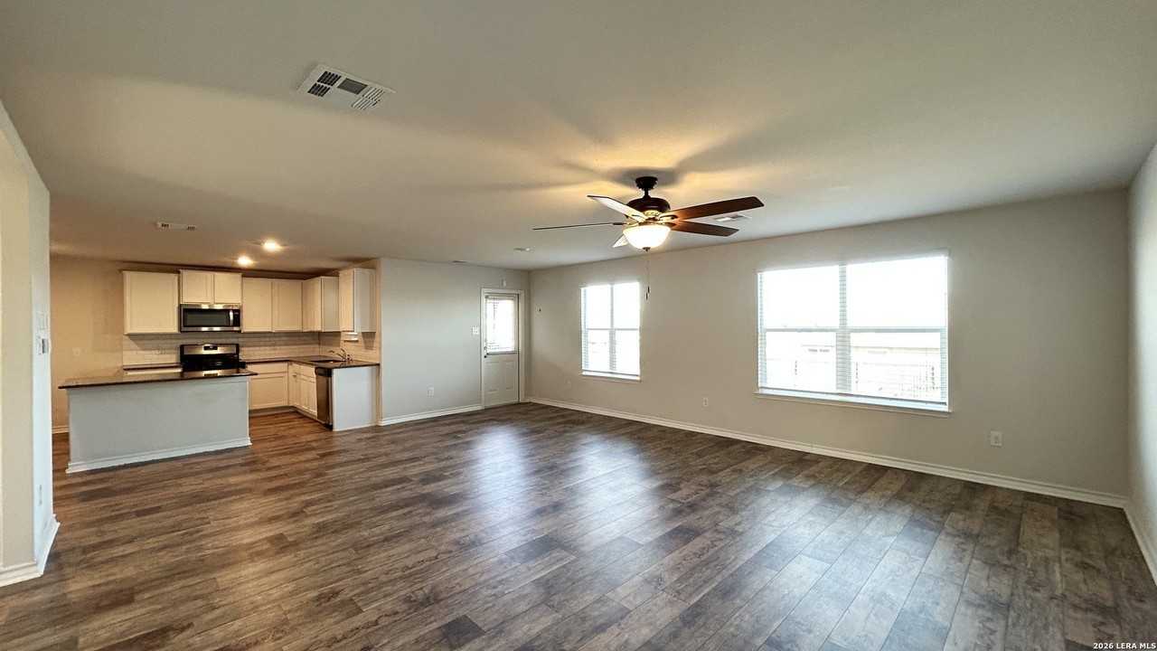 6518 Hoffman Pln - Photo 5 of 34