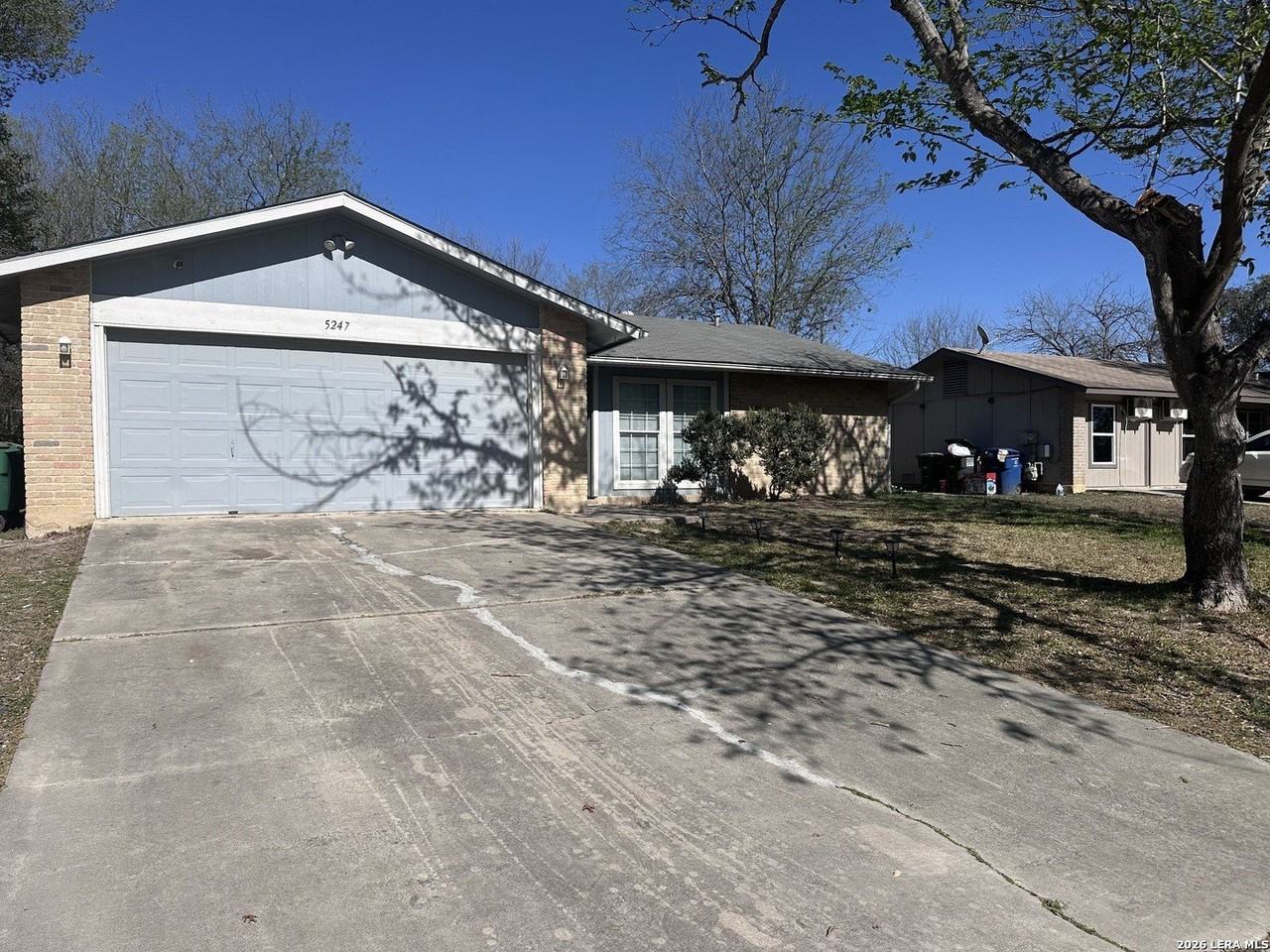 5247 Galacino St - Photo 2 of 21