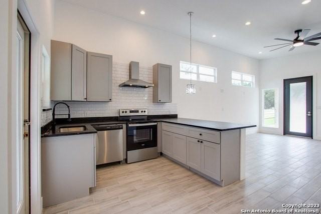 1491 Winding Creek Trl - Photo 4 of 33