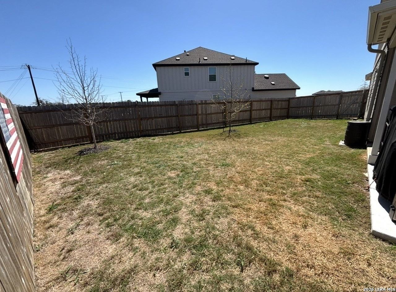 109 Acorn Cir - Photo 7 of 11