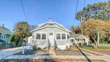 featured image of 137 W Johnson Ave