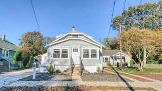 137 W Johnson Ave - Photo 1 of 1