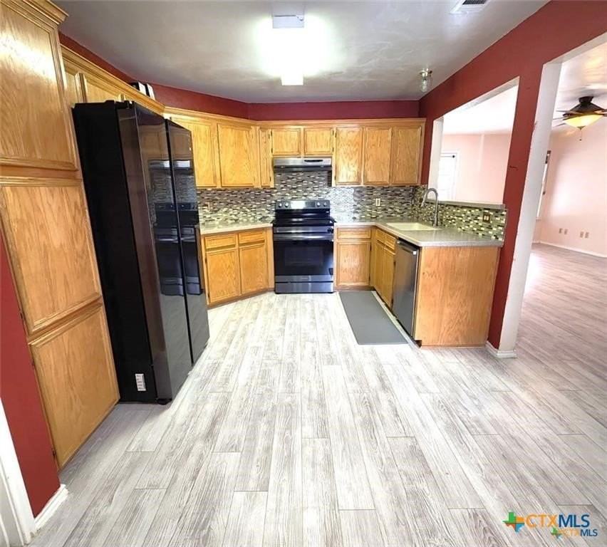 2313 Bernice Cir - Photo 3 of 21