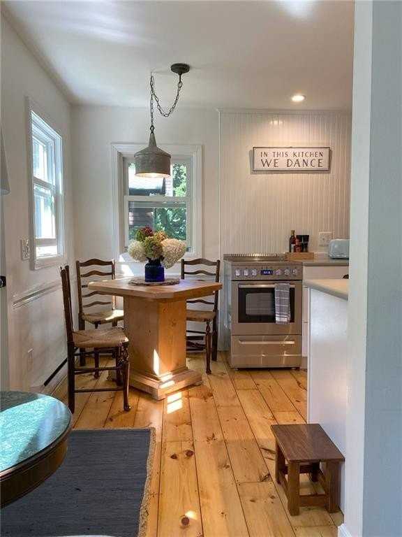 87 Wood Ln - Photo 4 of 16