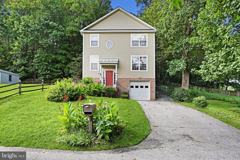 856 Bayview Dr - Photo 1 of 1