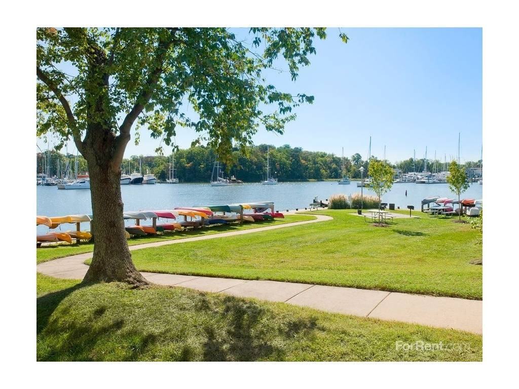 Watergate Pointe - Photo 3 of 19