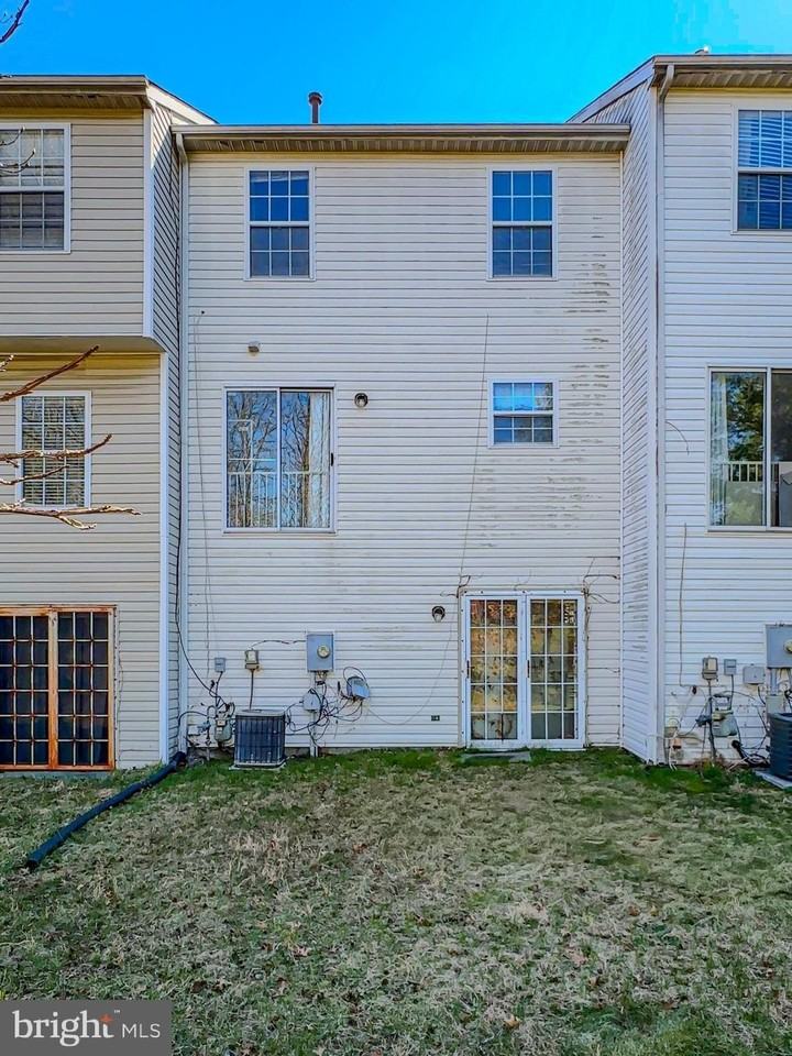 2606 Berrywood Ln - Photo 2 of 26