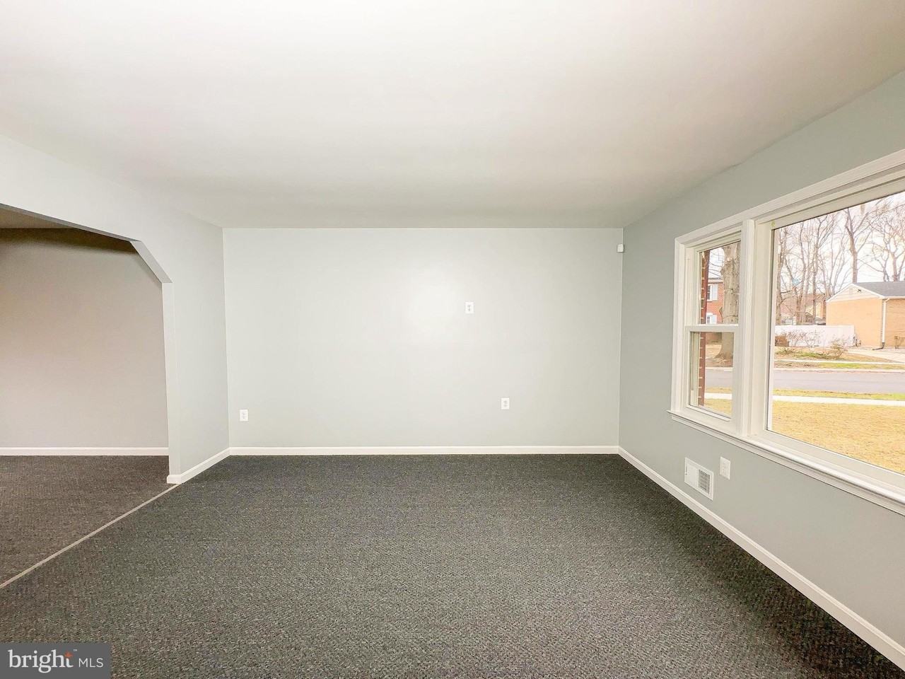 9206 Lorelei Ct - Photo 7 of 49