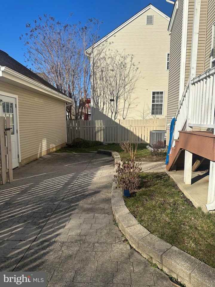 19 Eldridge Dr - Photo 5 of 14