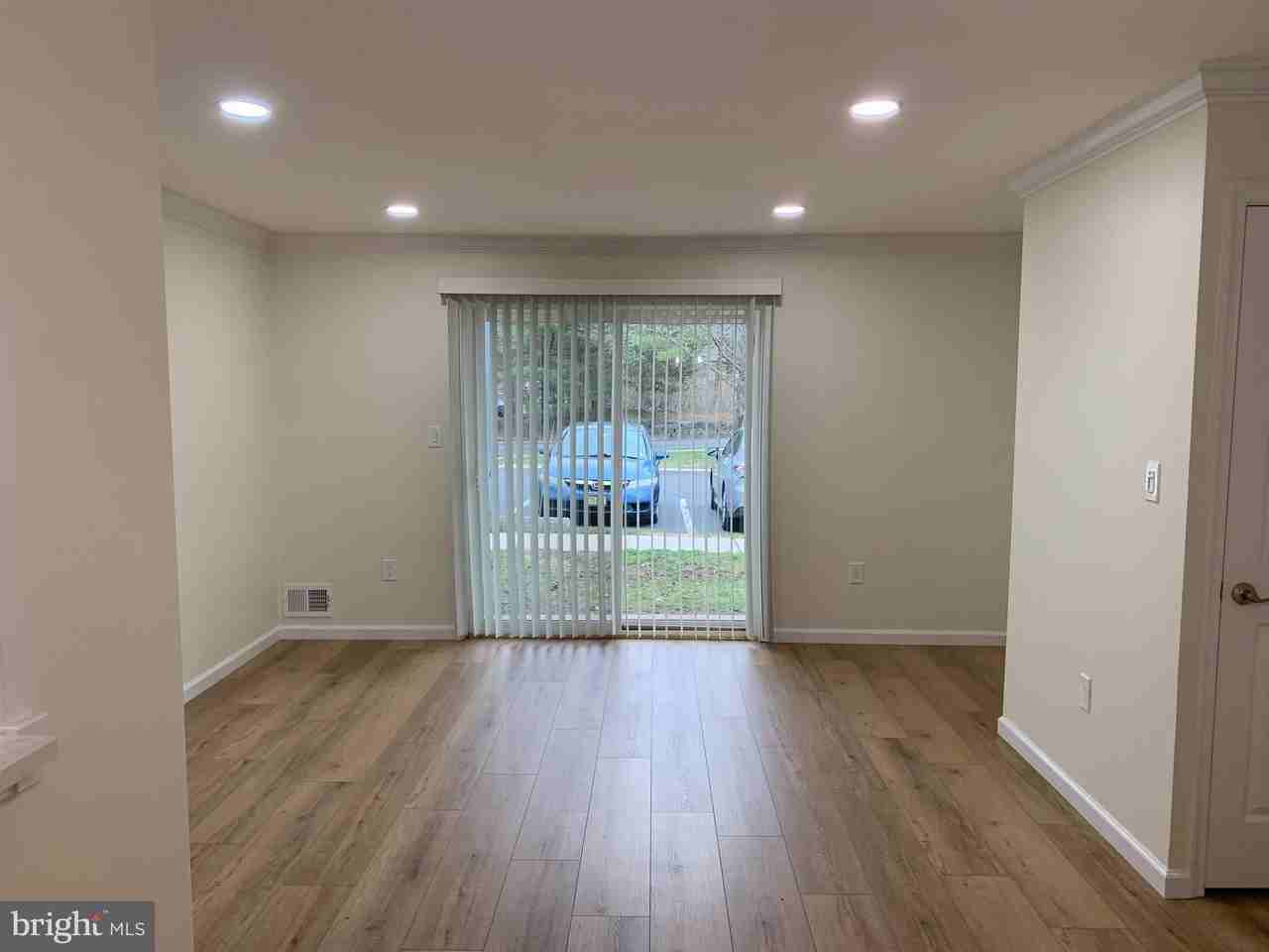 44 Coral Tree Ct - Photo 3 of 21