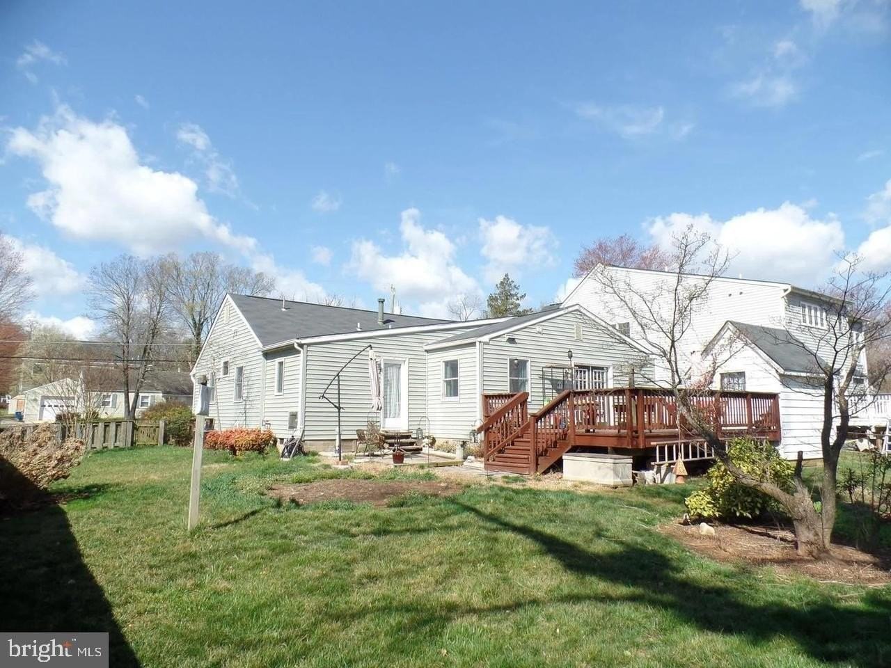 1821 Pimmit Dr - Photo 2 of 16