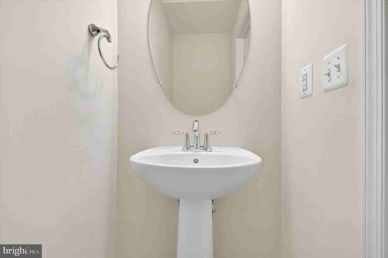 22730 Parkland Farms Ter - Photo 7 of 34