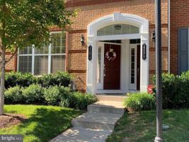 featured image of 23579 Belvoir Woods Ter