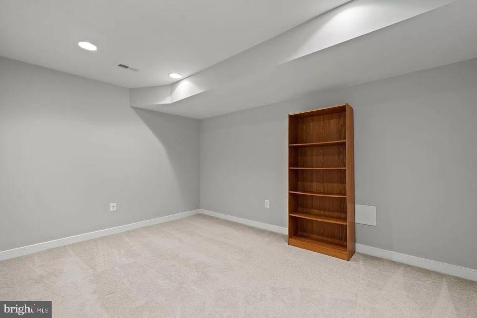 15330 Bronco Way - Photo 3 of 35