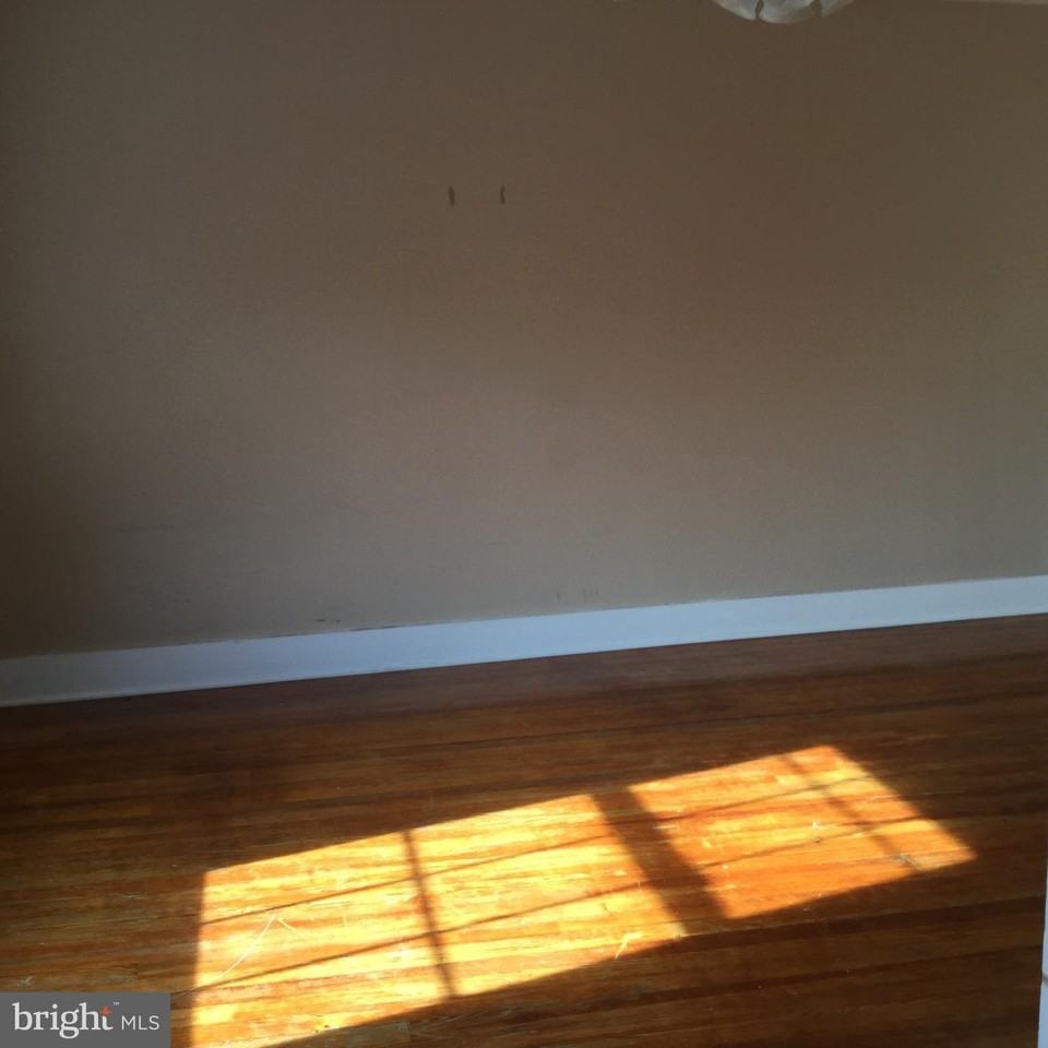 206 W King St Apt 2 - Photo 6 of 7