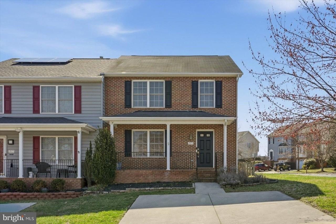 1975 Cidermill Ln - Photo 2 of 25