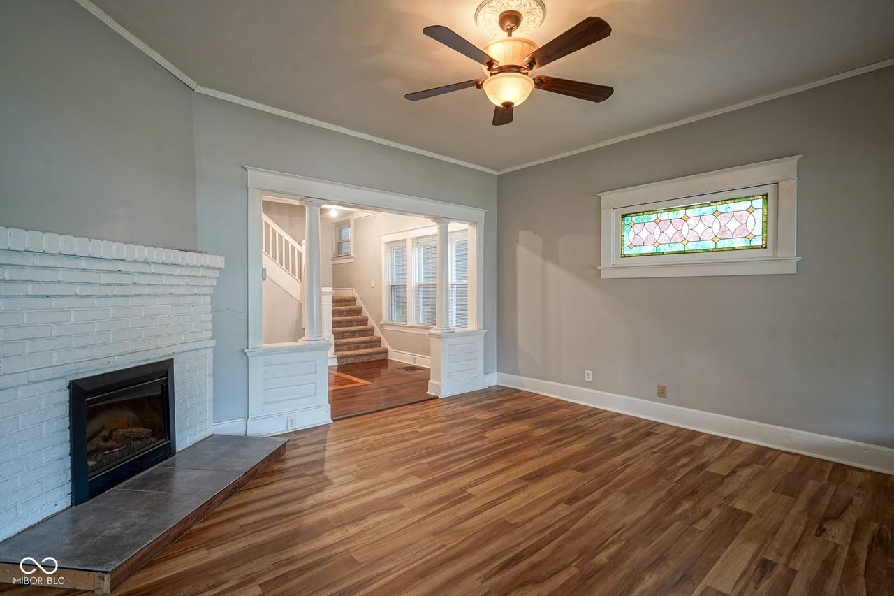 1121 Lexington Ave - Photo 7 of 30