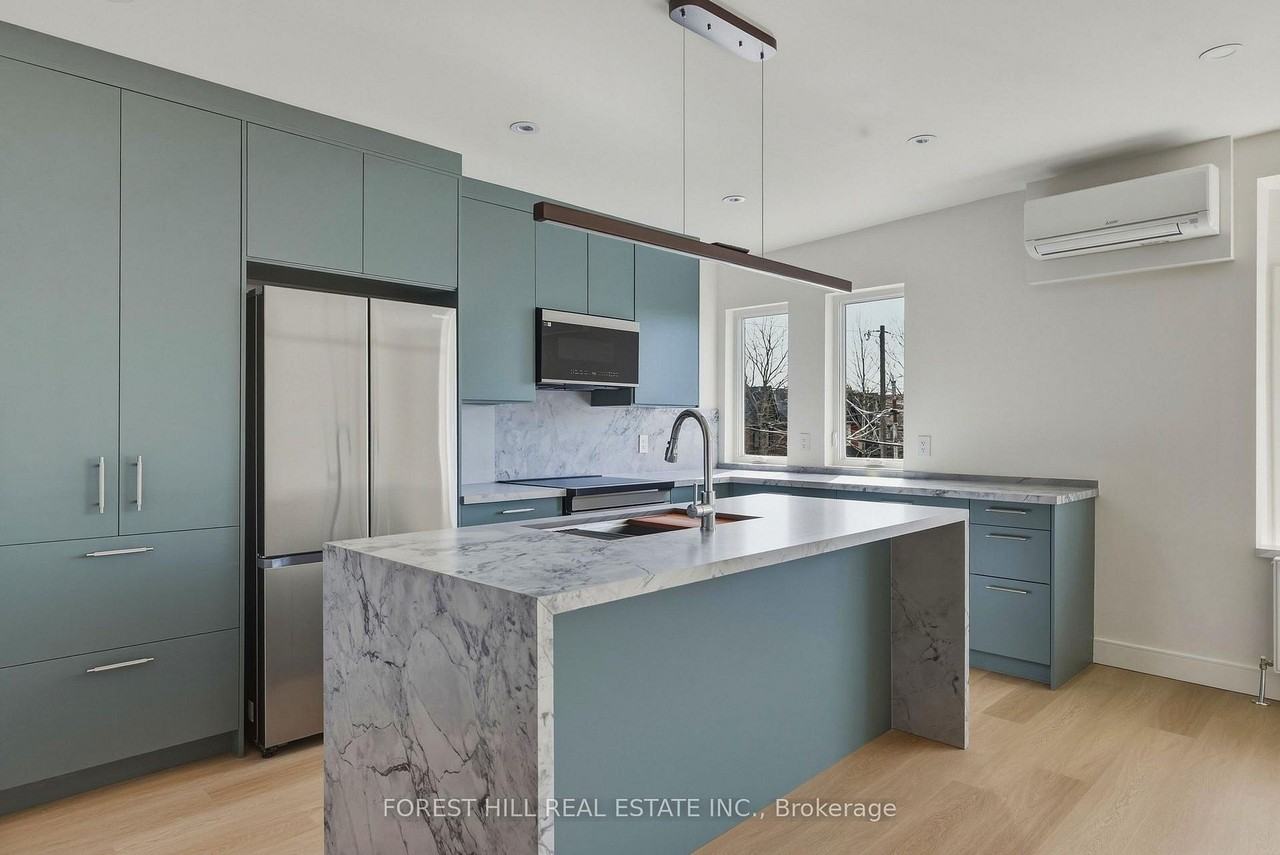 250 Hallam Street - Photo 2 of 24