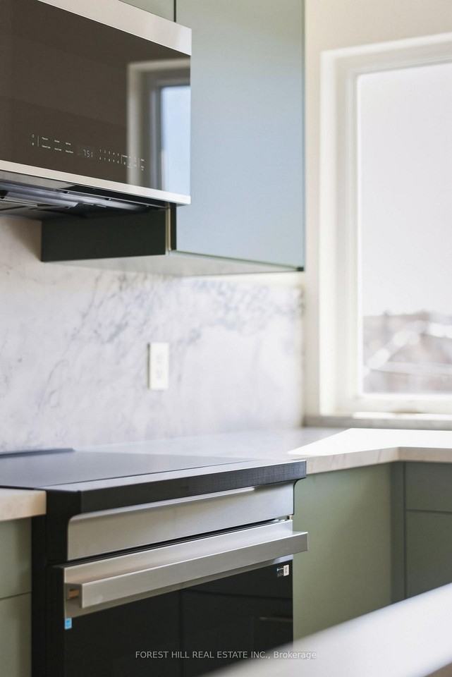 250 Hallam Street - Photo 6 of 24