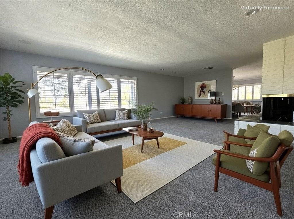 639 Alta Loma Dr - Photo 3 of 26