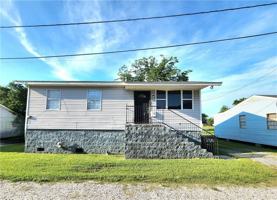 featured image of 106 Treuil Ln