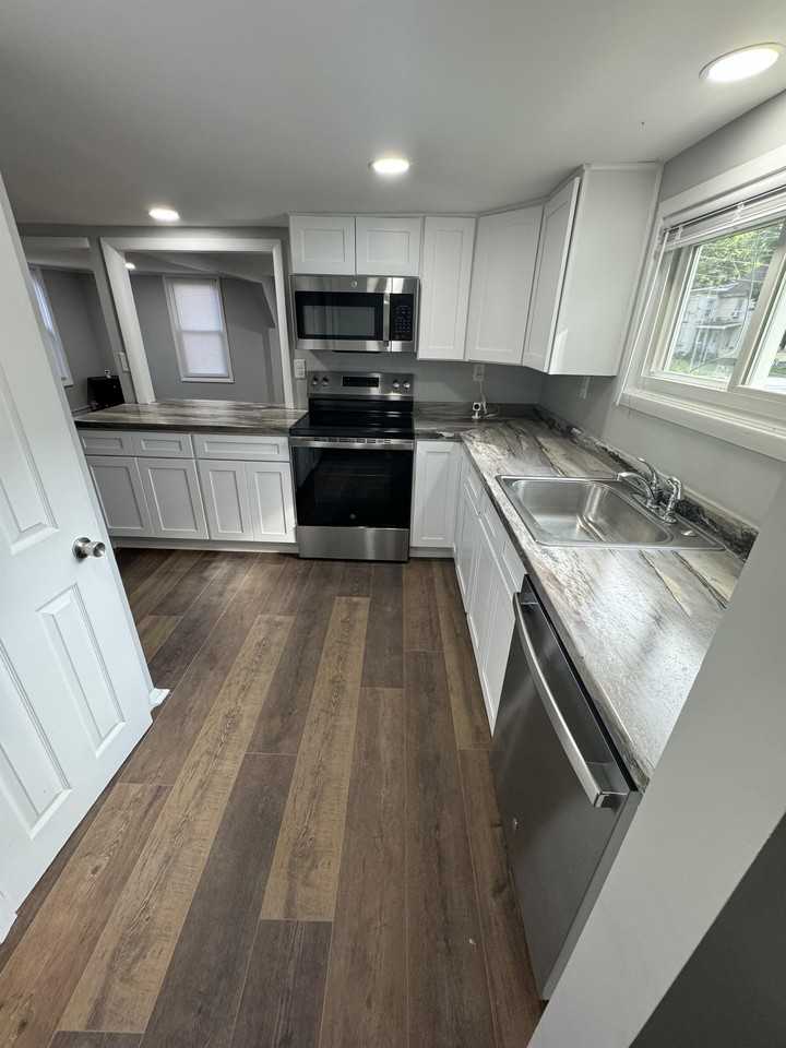 88 Clinton Ave #1 - Photo 2 of 11