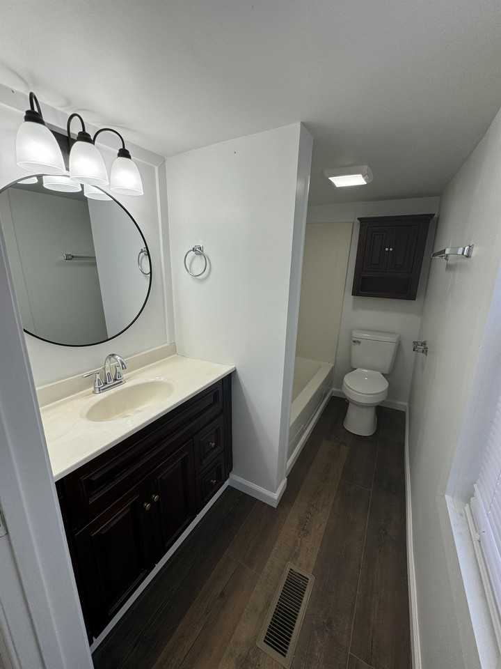 88 Clinton Ave #1 - Photo 4 of 11