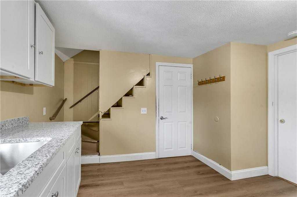 24 Whipple Ave ##2 - Photo 2 of 15