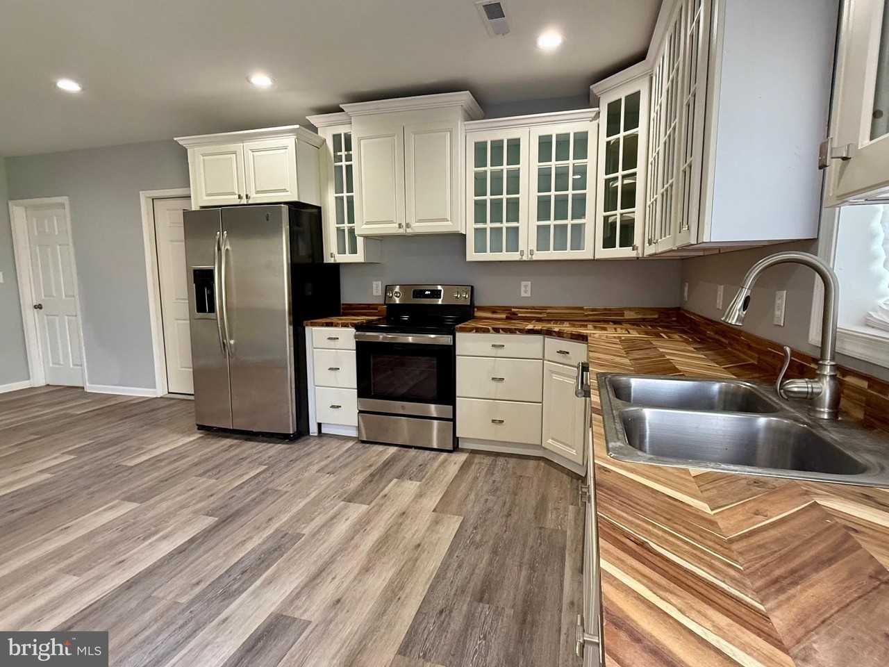 46307 Rue Purchase Rd ##C - Photo 3 of 11