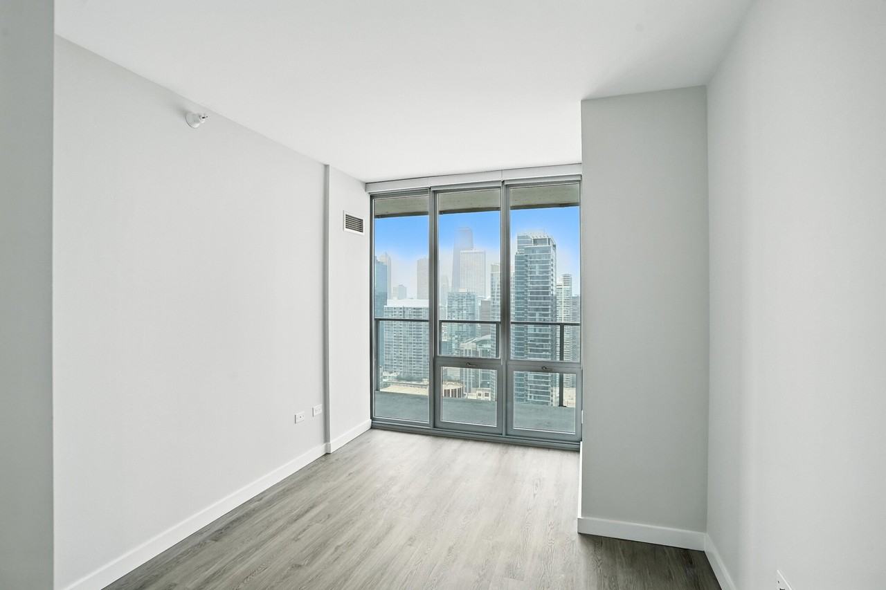 345 E Wacker Dr #3-2 - Photo 6 of 23