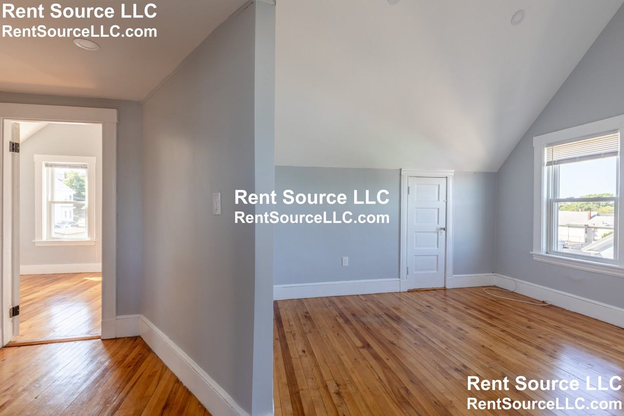 769 Main St #3 - Photo 4 of 29