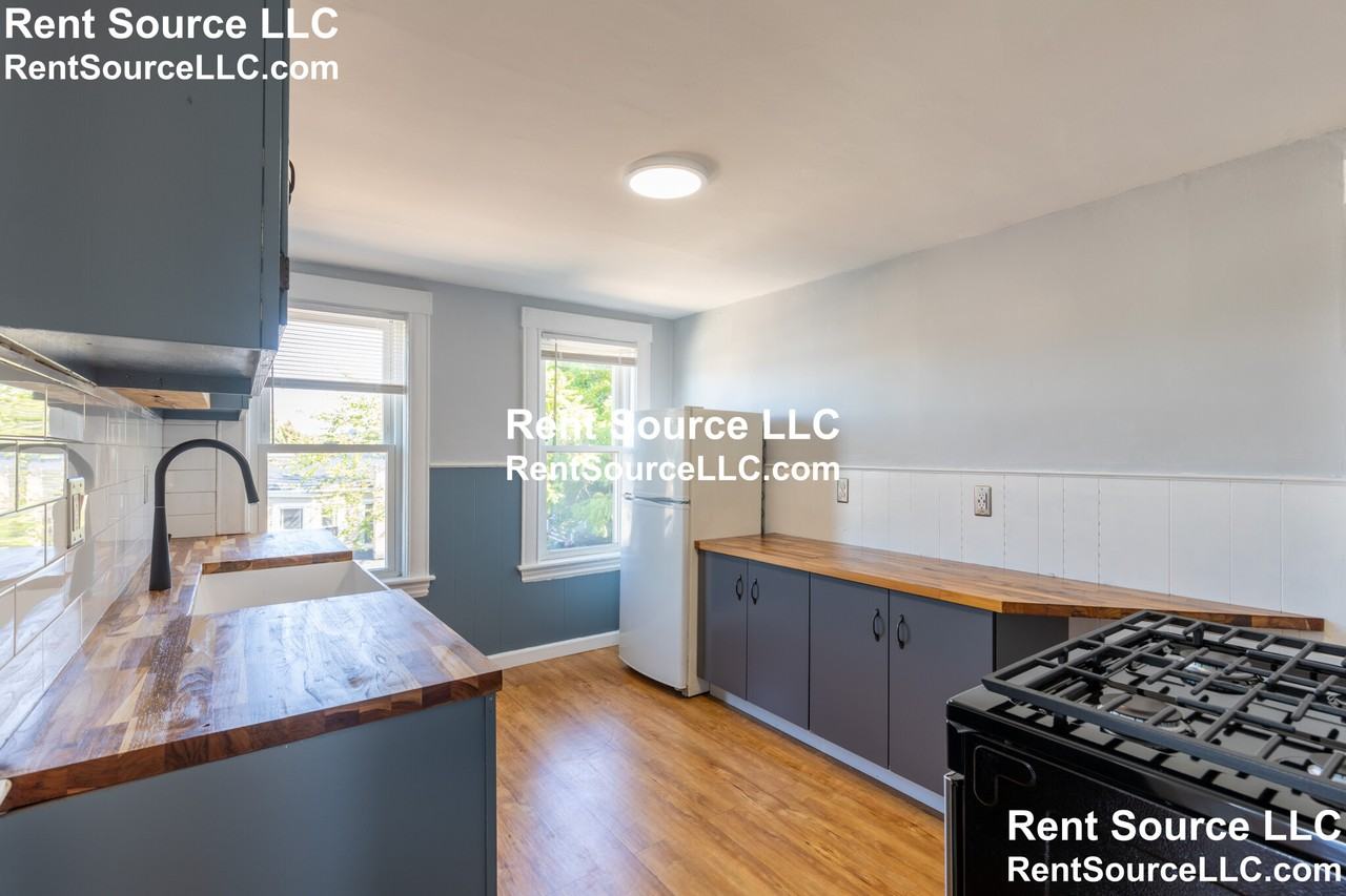 769 Main St #3 - Photo 5 of 29