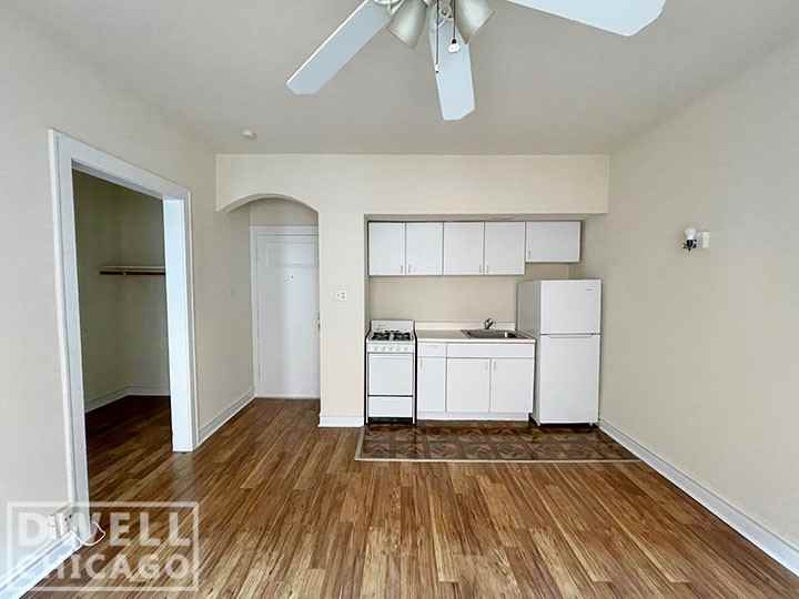 6916 N Lakewood Ave #404