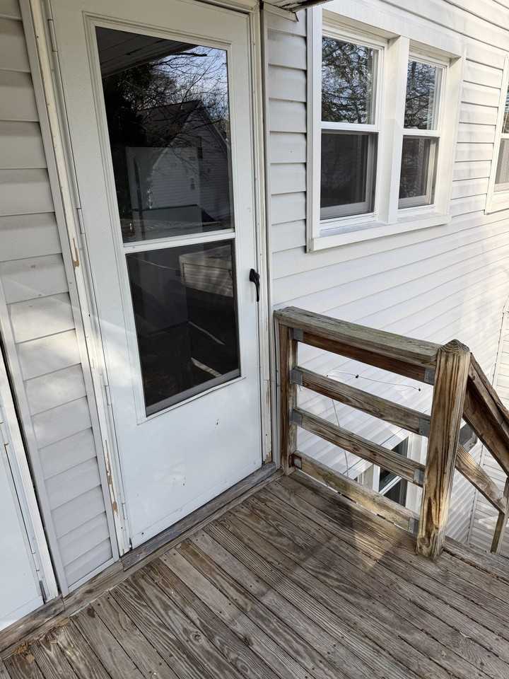 1607 Lasalle Ave #3 - Photo 7 of 8