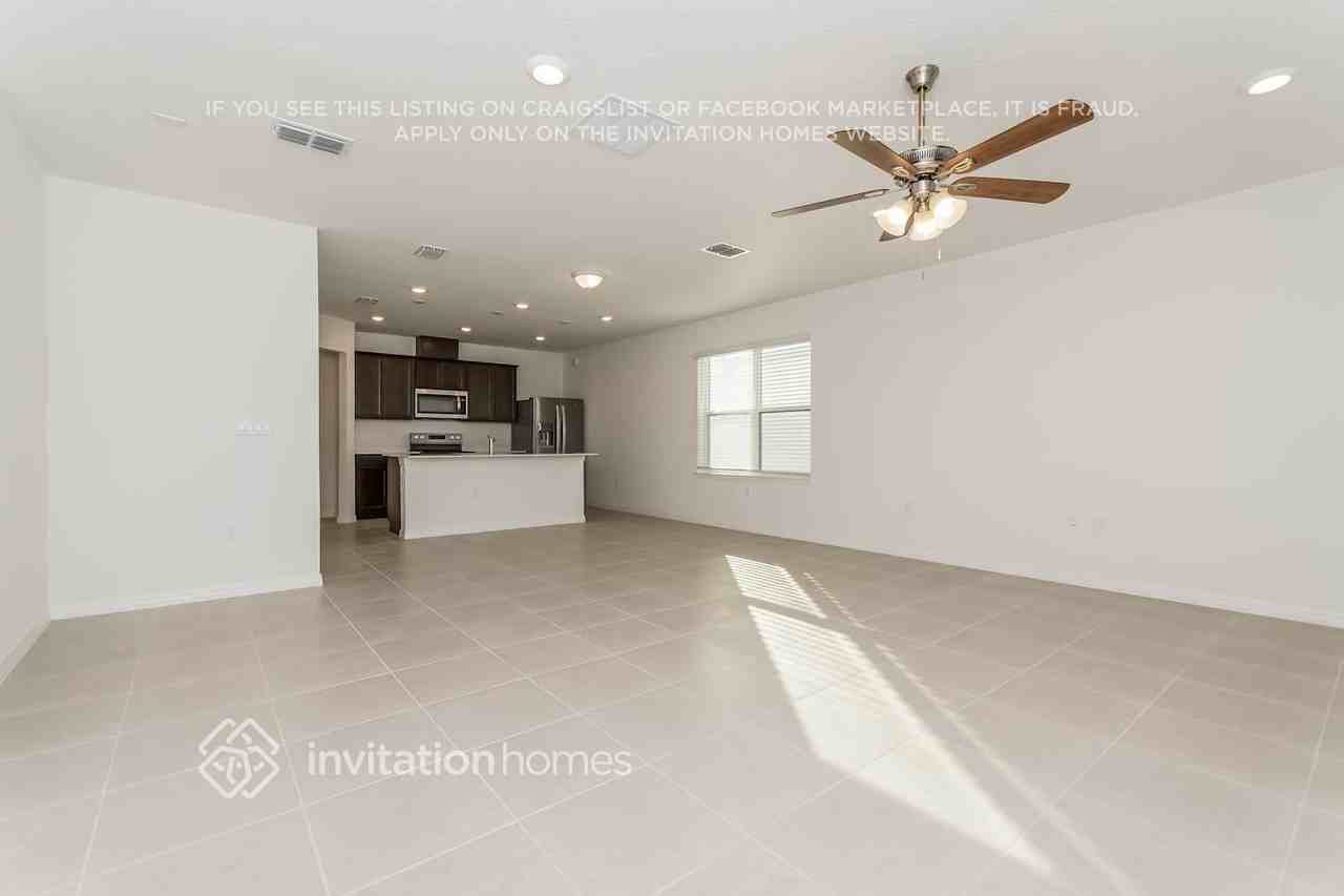 6213 Sunny Time Ave - Photo 4 of 17