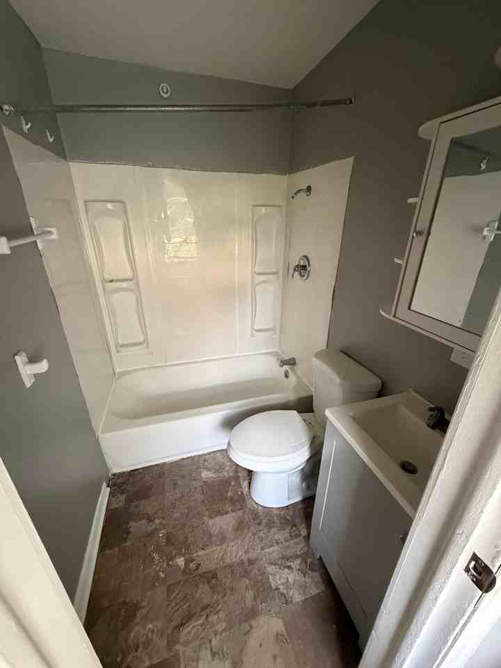 619 Mckinley Ave #1 - Photo 4 of 10