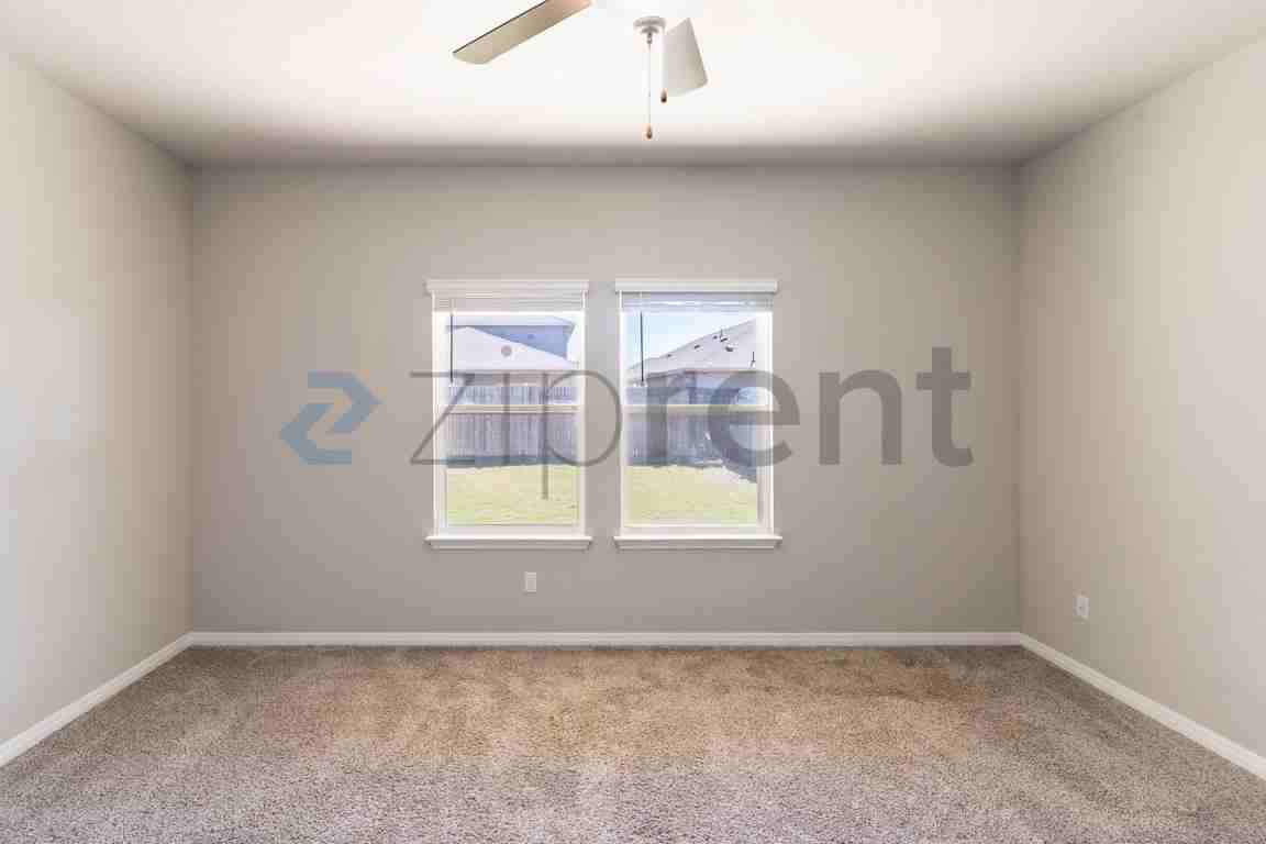 205 Ethan Run - Photo 7 of 26