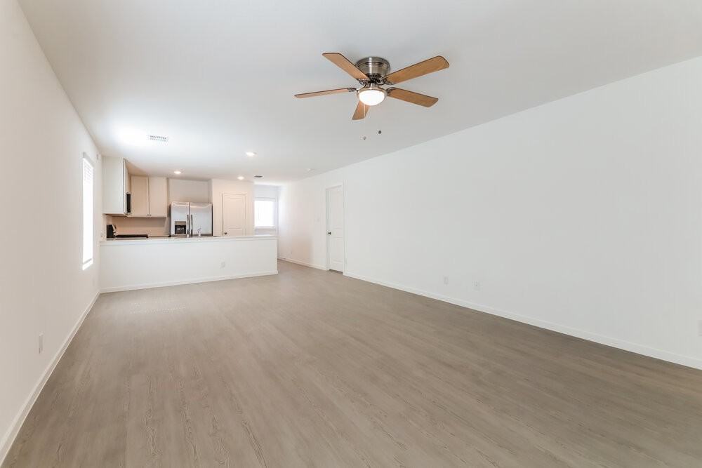 1229 Canyon Wren Dr - Photo 4 of 16