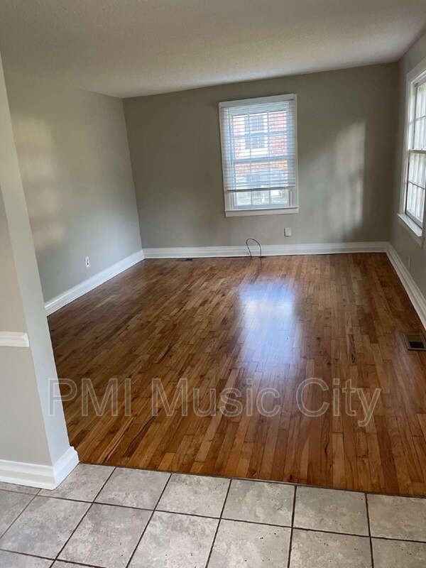 239 Tanksley Ave - Photo 4 of 6