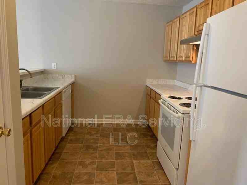 9540 Sleepy Hollow Ln - Photo 5 of 12