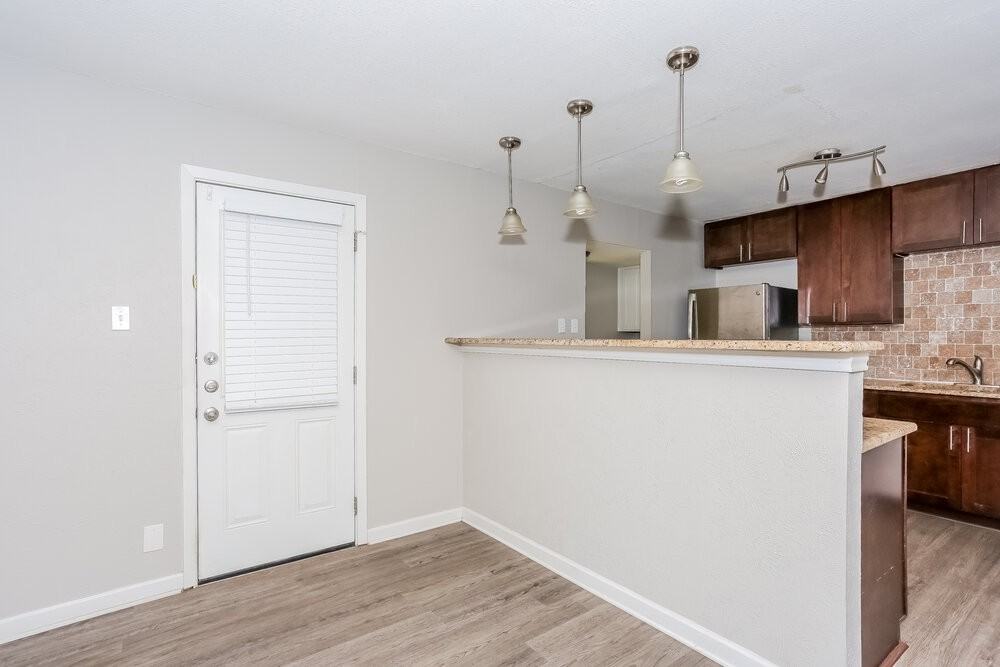 3407 Spring Meadows Dr - Photo 7 of 25