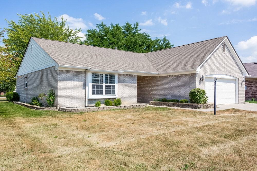 6404 Amarillo Way - Photo 3 of 16